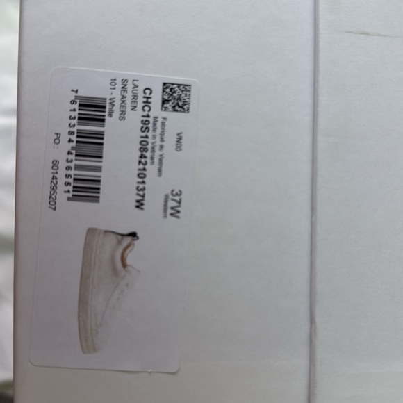 White Casual Sneakers - Picture 3 of 4